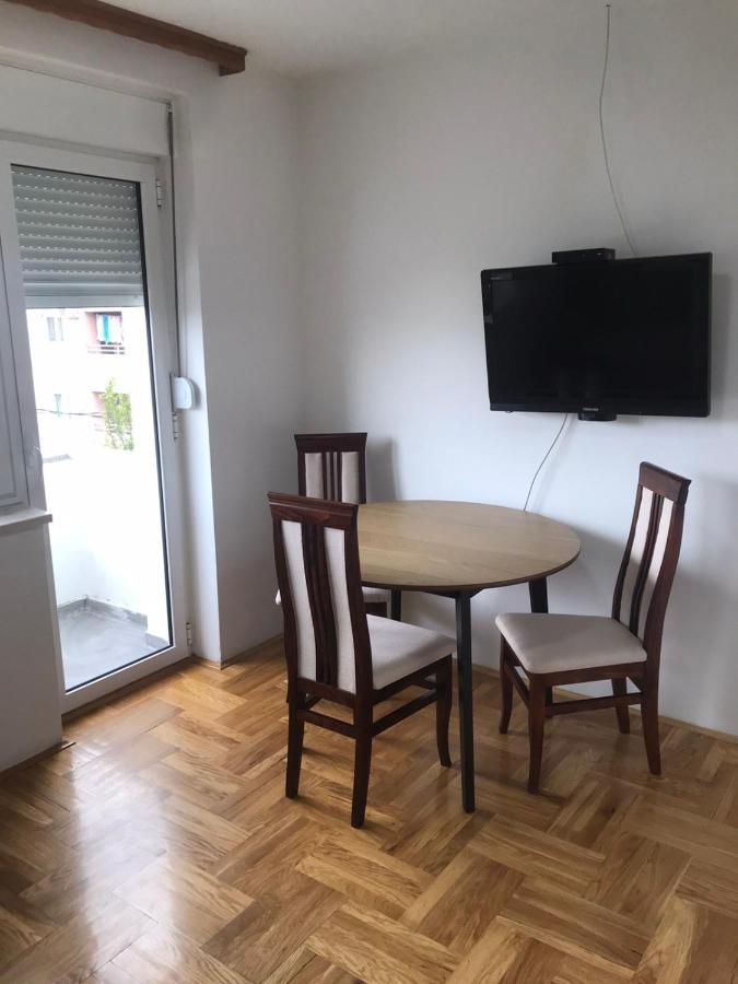 Apartman Azra Требине Екстериор снимка