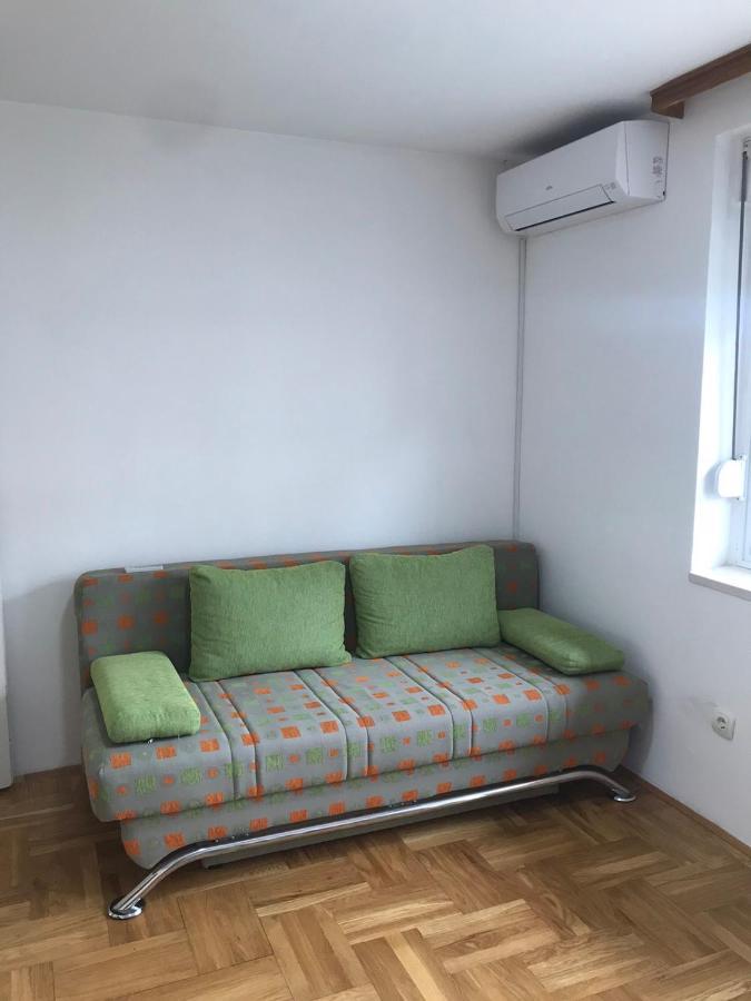 Apartman Azra Требине Екстериор снимка