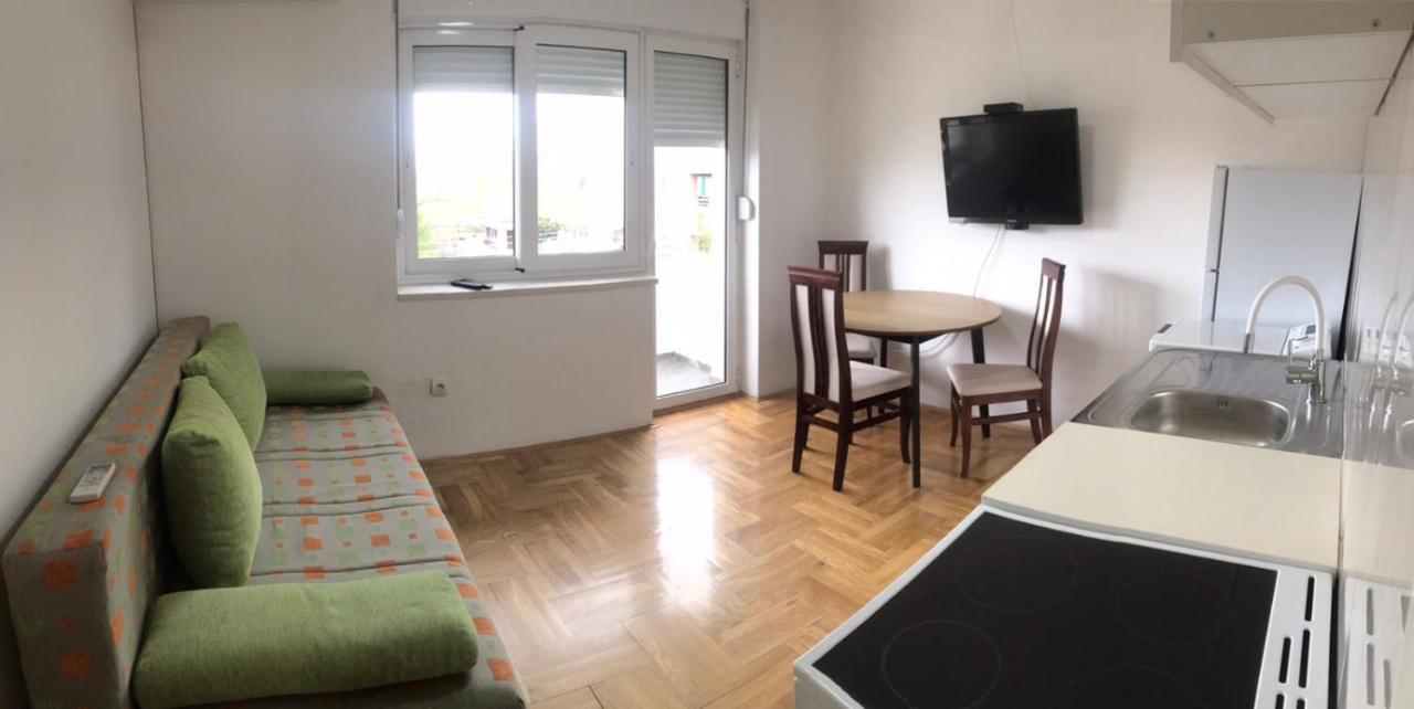 Apartman Azra Требине Екстериор снимка